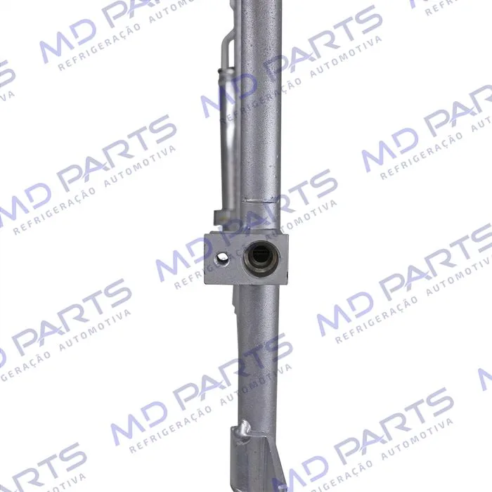 Condensador Nissan March / Versa <2015 Fluxo Paralelo OEM: 921001HA3A — foto 9